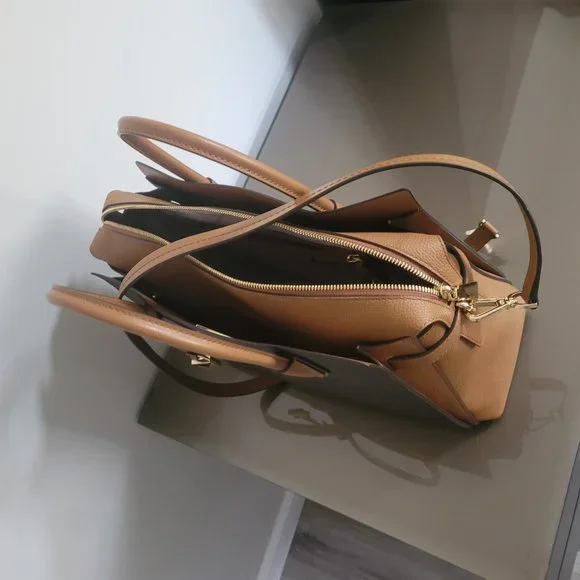 Michael Kors Leather Bag - Picture 2 of 13